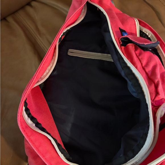 Kavu Coral-Red Single Strap Sling Pack - Picture 6 of 9